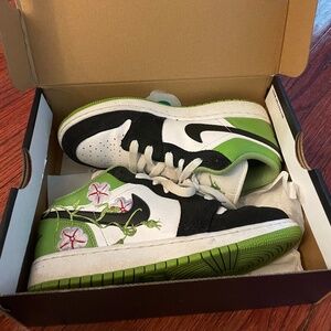 Air Jordan cherry blossom dunks